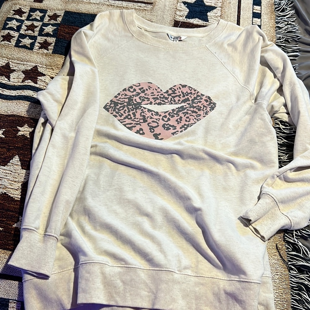 Super comfy sweatshirt